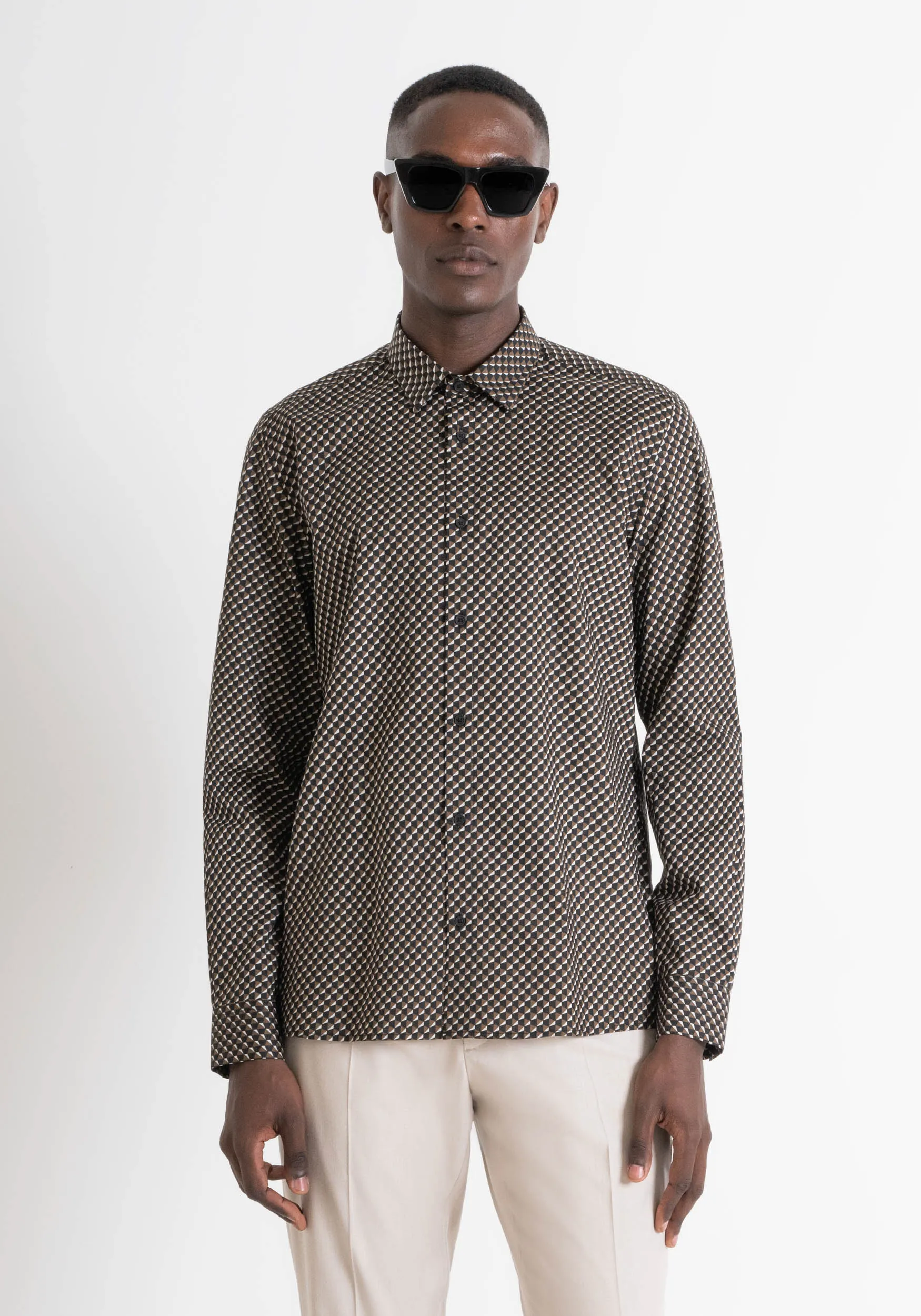 CAMISA «BARCELLONA» REGULAR FIT CON CORTE RECTO DE ALGODÓN CON MICROESTAMPADO