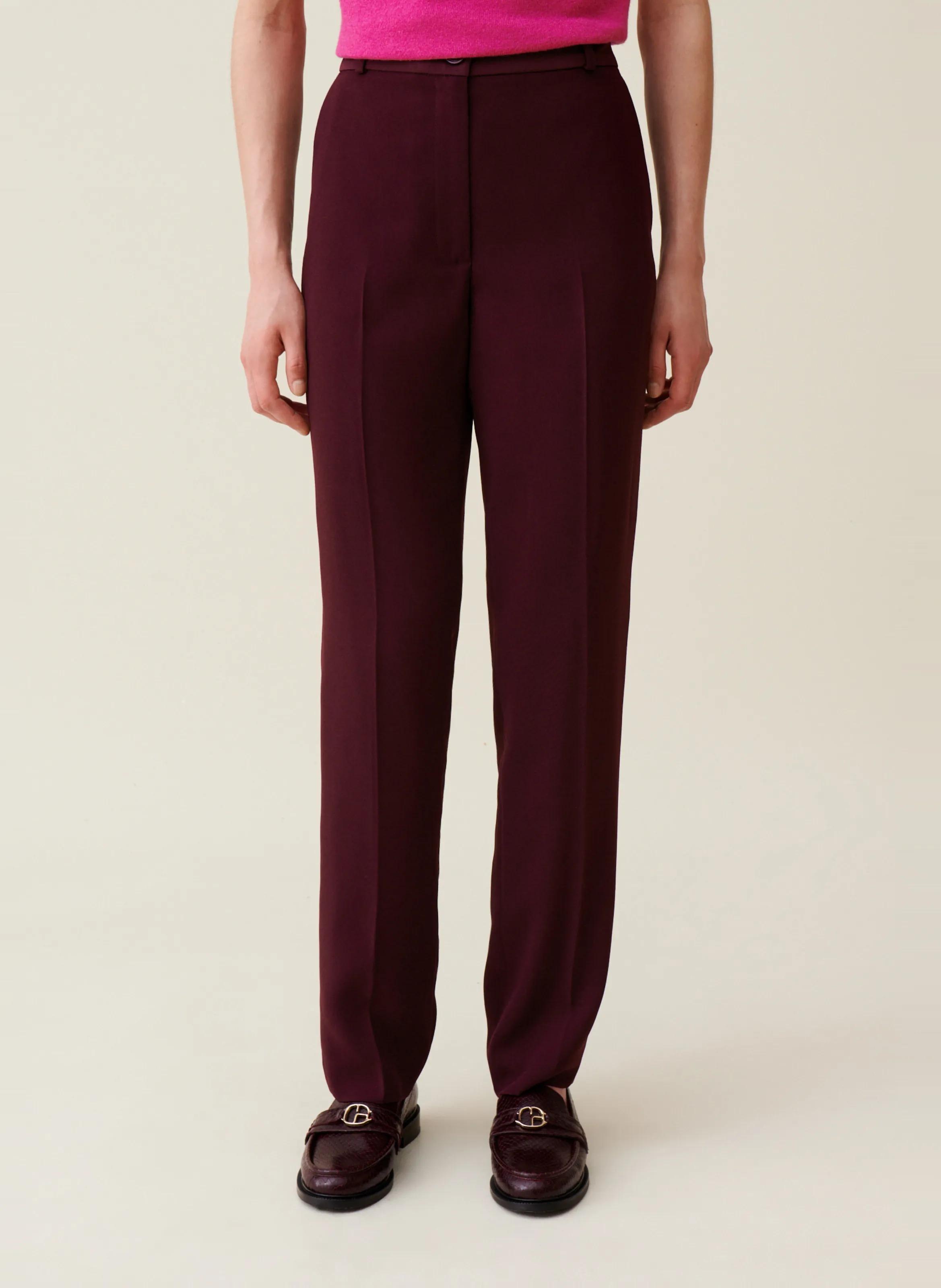 CLAUDIE PIERLOT Pantalón recto plisado en rojo