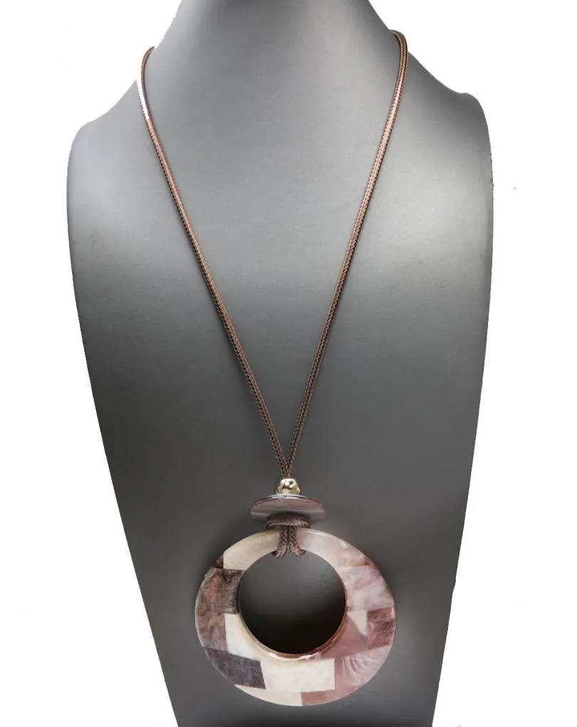 COLLARES LARGOS MUJER CON VISTOSO COLGANTE TONOS CARAMELO