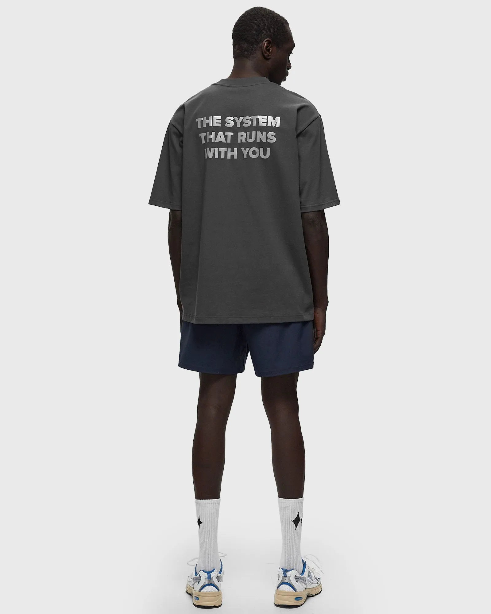 NEW BALANCE SHIFTED OVERSIZED TSHIRT