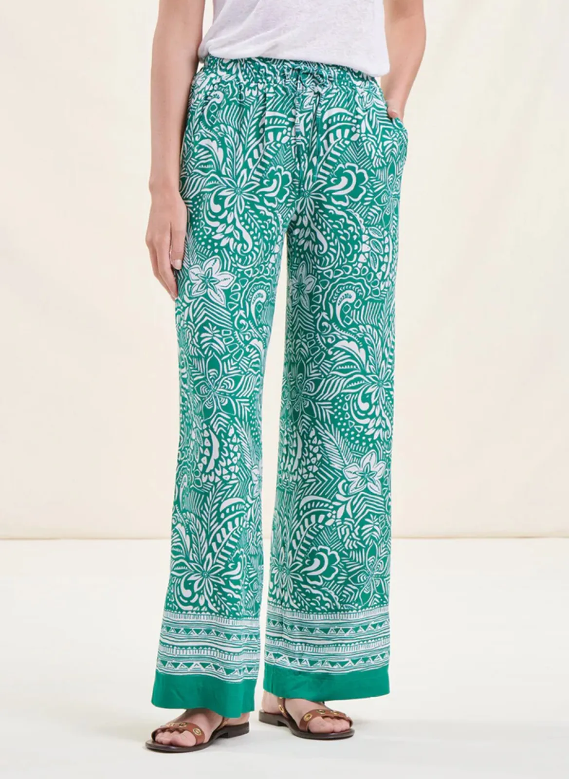 Pantalón ancho estampado en verde
