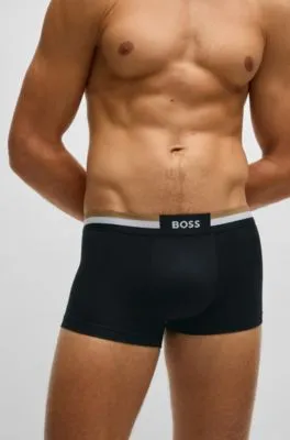 Paquete de tres calzoncillos de algodón con detalle de la marca en la cintura