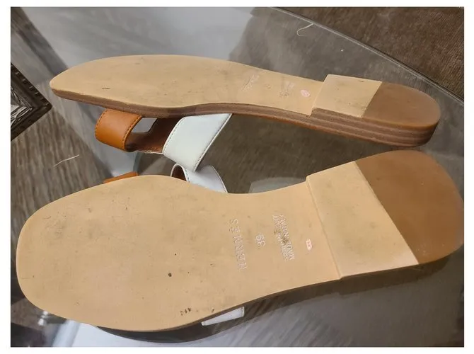 Sandalias Hermès Oran Blanco Bronce 