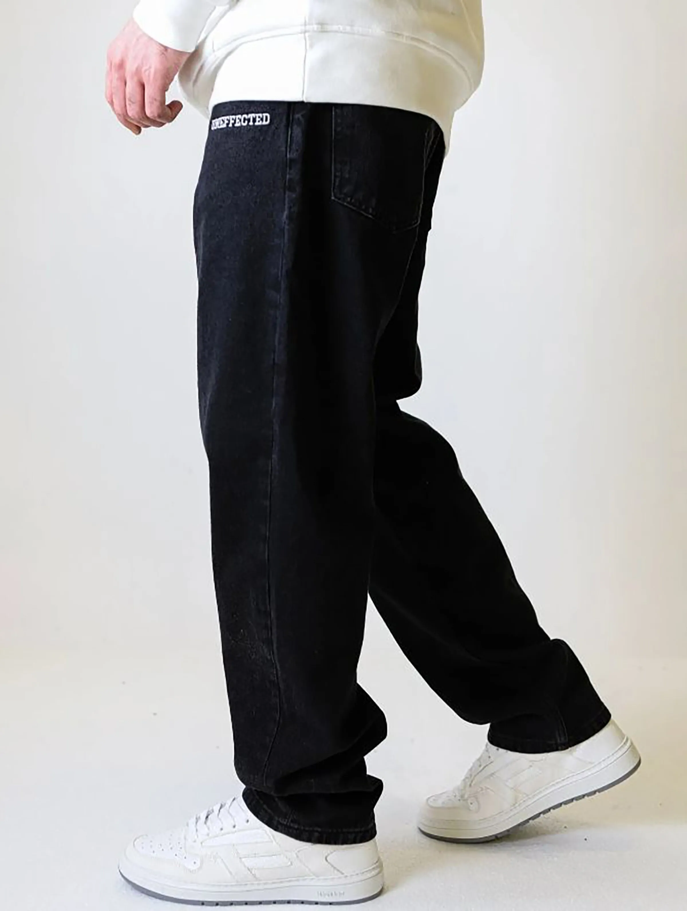 UNEFFECTED Wide Signature